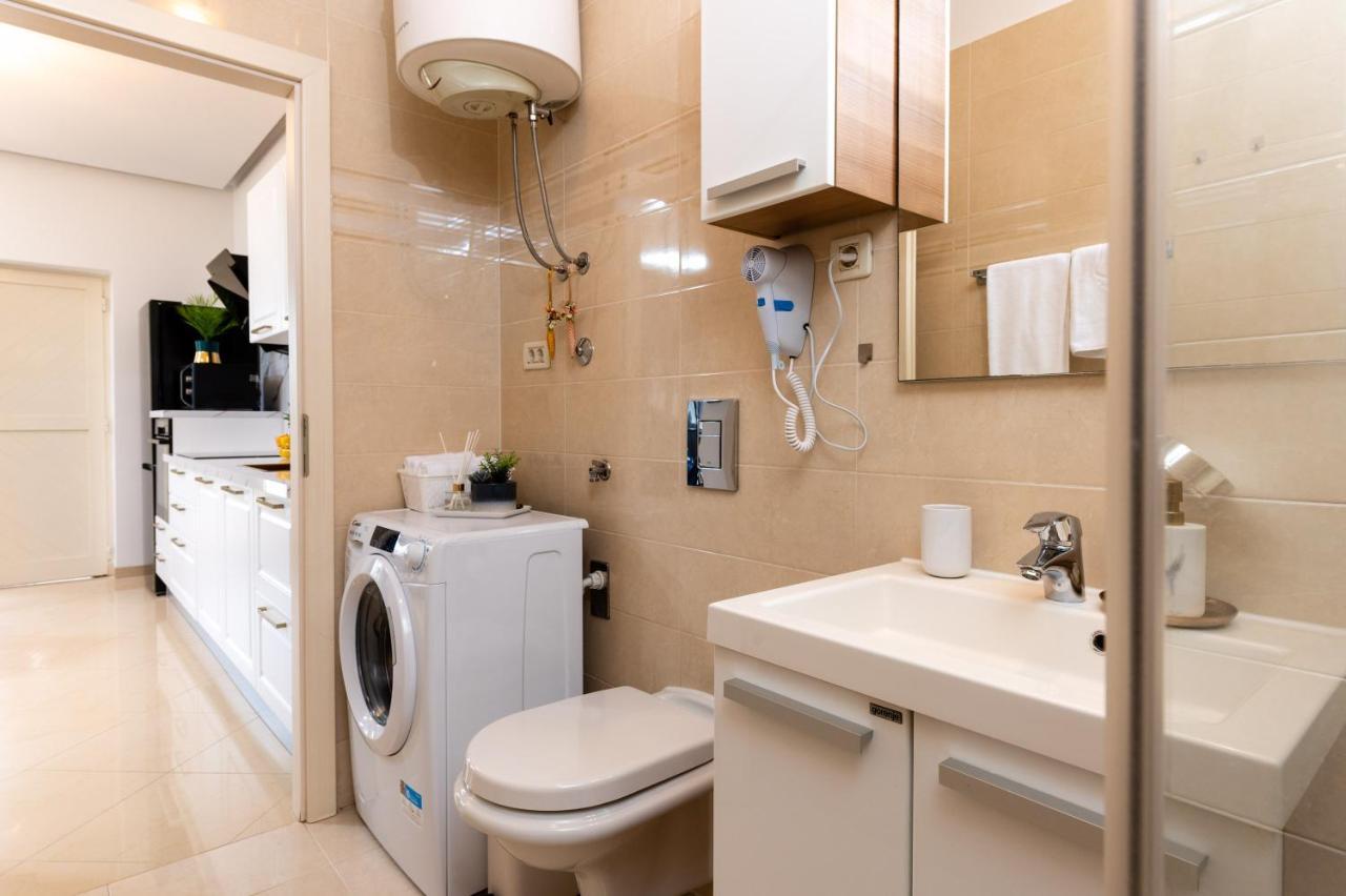 Luxa 5 Min Old Town, 10 Min Airport Appartement Trogir Buitenkant foto