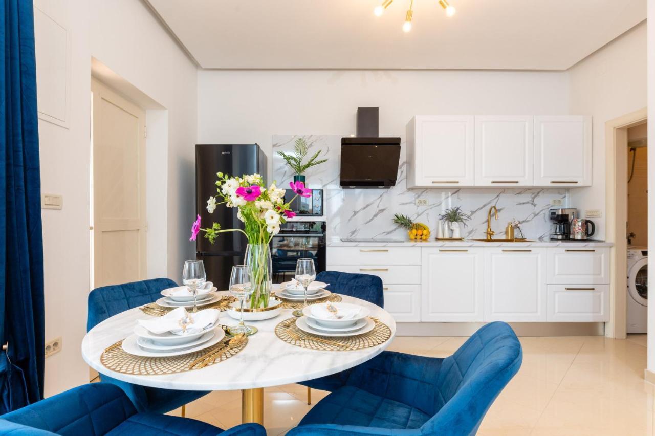 Luxa 5 Min Old Town, 10 Min Airport Appartement Trogir Buitenkant foto