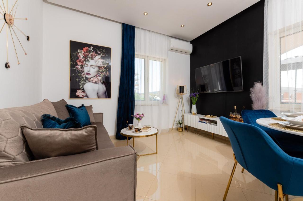 Luxa 5 Min Old Town, 10 Min Airport Appartement Trogir Buitenkant foto